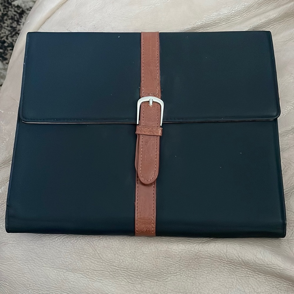 Buxton Ipad case